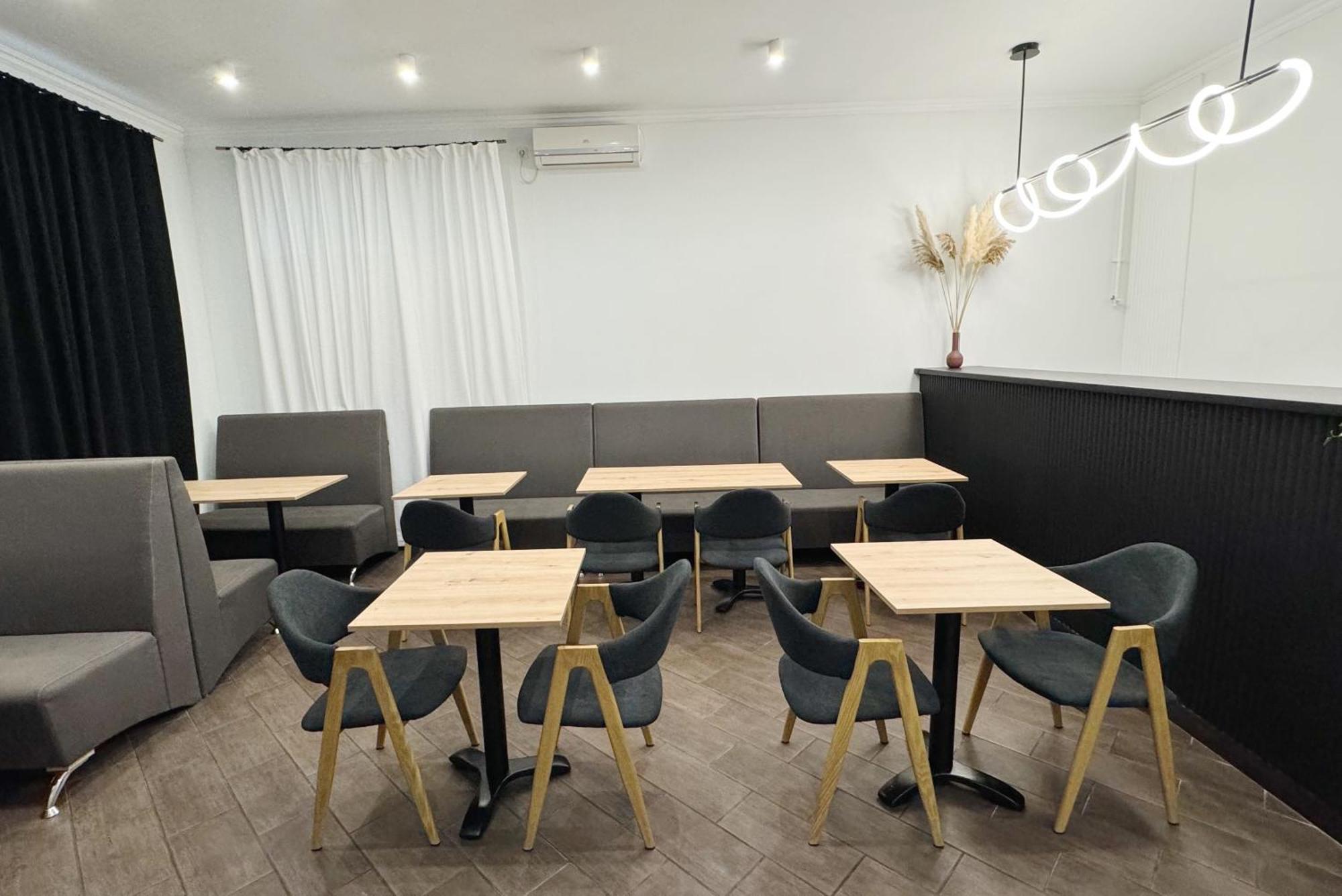 Shelter * Kiew